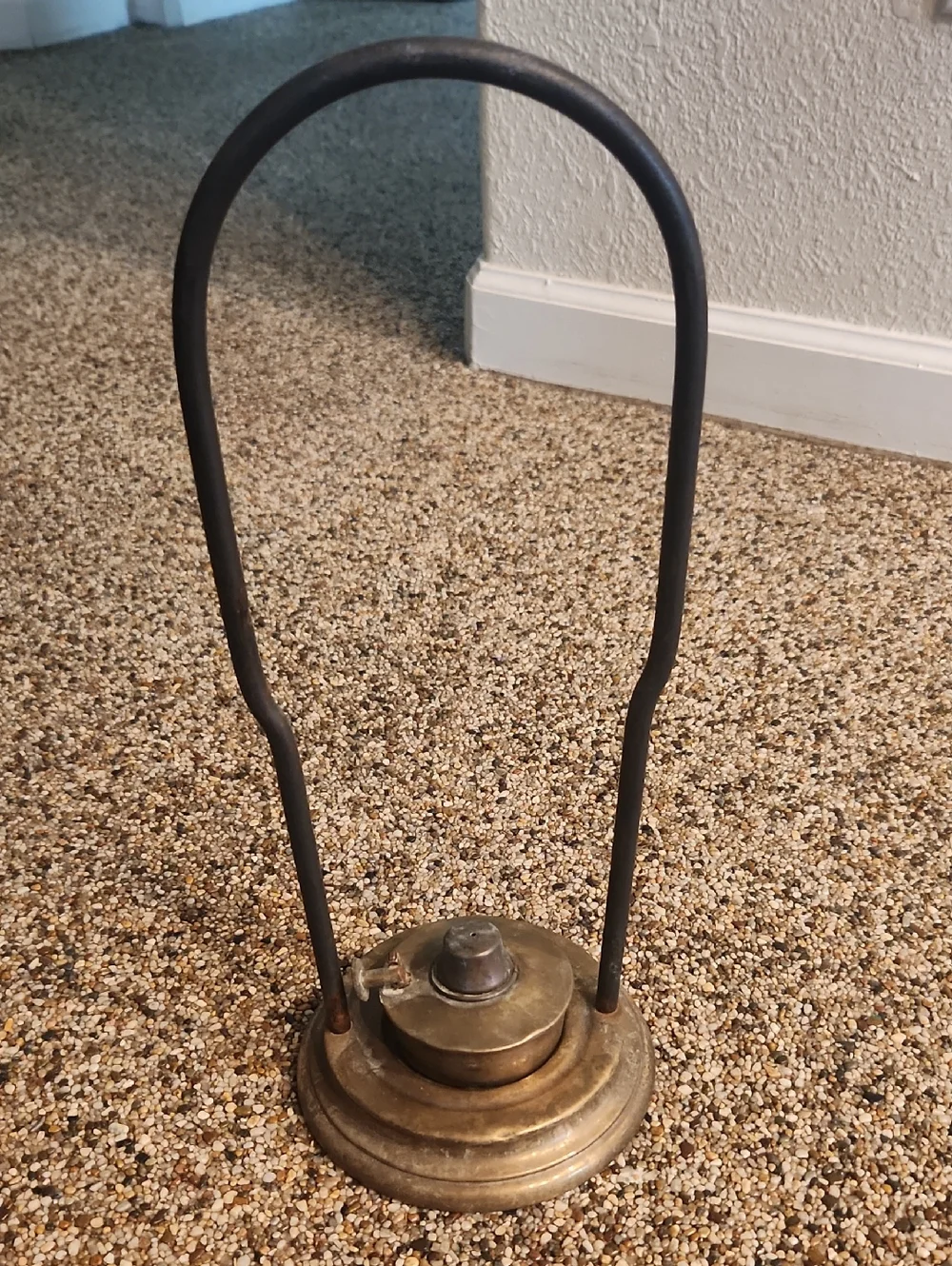 Vintage Brass Candle‎ Wick Trimmer Holder with Tall Handle - Brass Tone